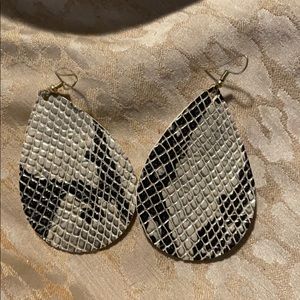 WORN ONCE Snakeskin leather earrings